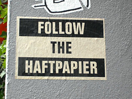 Street-Art: Follow the Haftpapier