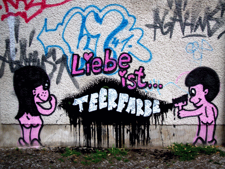 Street-Art: Liebe ist...