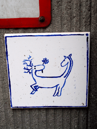 Street-Art: Doppelkopf Pferd