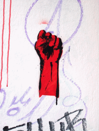 Street-Art: Die Faust an der Wand