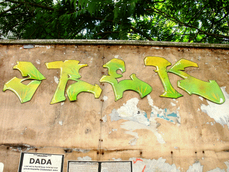 Street-Art: Genagelter Tag