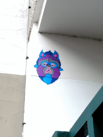 Street-Art: Maske  (Kontext)