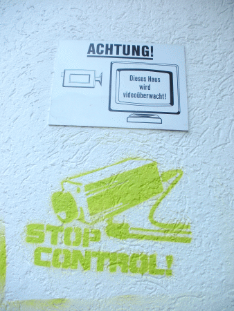 Street-Art: Stop Control