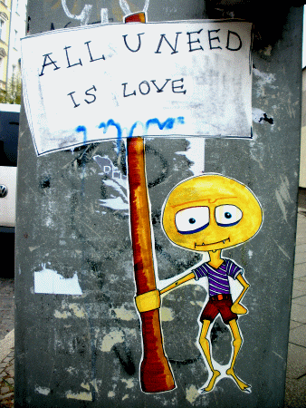 Street-Art: All U need is Love